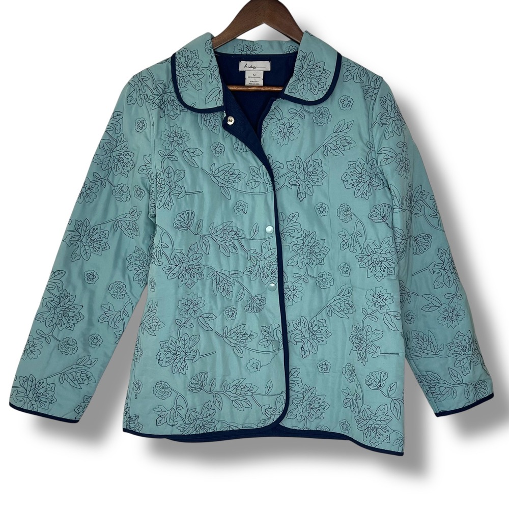 Analogy Vintage M Embroidered Quilted Floral Jacket‎ Blue Snap Front Cottagecore